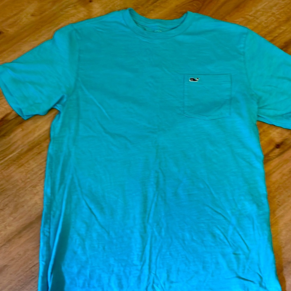 Men’s Vineyard Vines small turquoise T-shirt